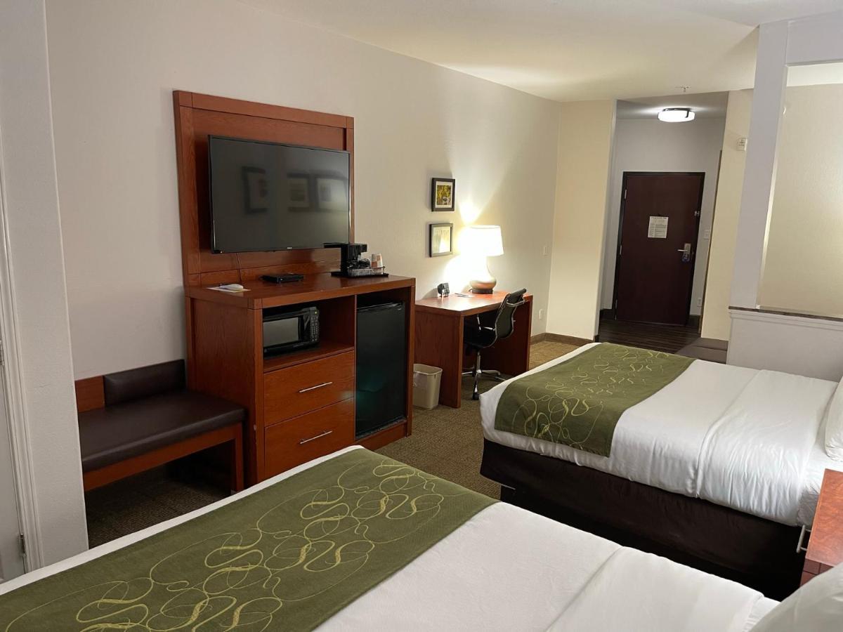 Comfort Suites Lake Charles Ngoại thất bức ảnh